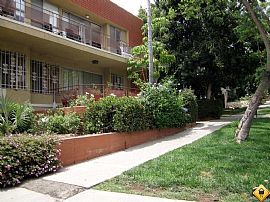 West Hollywood, Great Location, 3 Bedroom Townhous