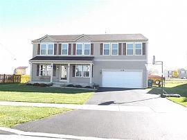 Beautiful 4 Bedroom 2 and Half Bath Large 2 Stories House.