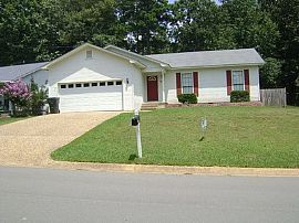  This Darling 3 Bedroom 2 Bath , 1 Story House Has Been Remodel