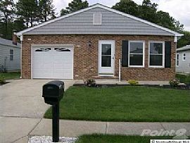 Completely Renovated in 2012 with New Kitchen Cabinets 