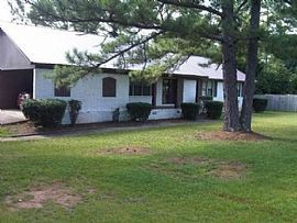 Single Family Home For Rent in Jacksonville, Al