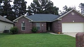 Amazing 4br and 2 Bath Approximately 2,142 Square Feet