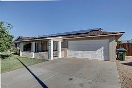 Beautifully Updated Vintage Home with 4bd/2ba and 1984 Sq Ft.