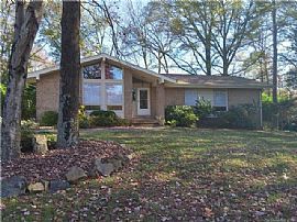 Great Location, Charming Brick Ranch Home in Spring Valley, Nea