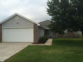  Great Rental Home. Large 3/2 with New Carpet and Paint Through