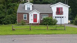 This Well Maintained Home in The Heart of Guilderland Offers Fi