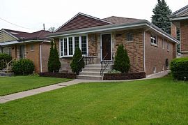  Very Well Maintained 3 Bedroom Brick Ranch House on Quiet Side