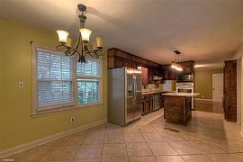 Charming and Spacious 4beds,3full Baths 1,568 Sq Ft