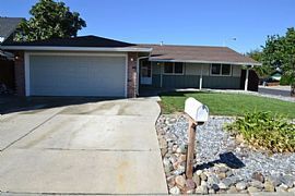 281 Riverdale Ave, Vacaville, CA 95687