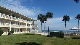 Oceanfront Beach Apartment