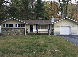 Located in Vernon Township, Nj.Well Maintained 2 Br Ranch