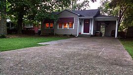 Beautiful Downtown Bentonville Home For Rent. 2bd, 1ba, All App