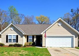 4136 Red Shed Ln, Charlotte, Nc 28269 3 Beds 2 Baths 1,395 Sqf