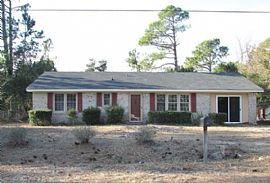 517 Governors Rd, Wilmington, NC 28411