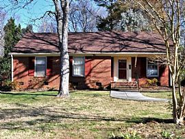  3121 Spring Valley Rd, Charlotte, Nc 28210 3 Beds 2 BaTHS 1,29
