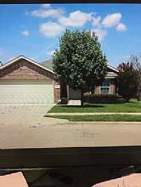 5828 Pearl Oyster Ln, Fort Worth, TX 76179