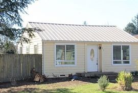215 Nw 44th St, Vancouver, WA 98660