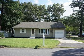 1530 Whitcomb Rd, Forked River, NJ 08731