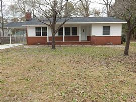 215 Barbara Ave, Midway Park, NC 28544