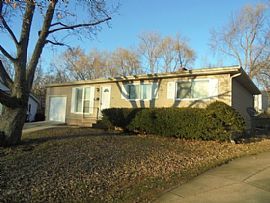  135 Timber Ct, Streamwood, Il 60107 3 Beds 1.5 Baths 1,064 Sqf