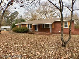  1425 Valencia Ct, Fayetteville, Nc 28303 3 Beds 2 Baths -- Sqf