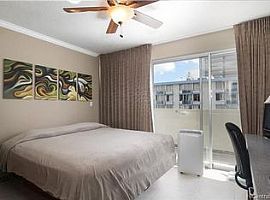 3-Bedroom Furnished Condo in The Heart of Waikiki 