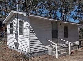 116 Moore St, Kenansville, NC 28349