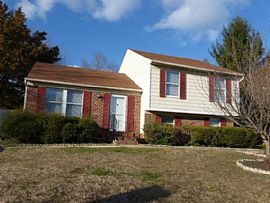 8402 Middle Loop, North Chesterfield, VA 23235