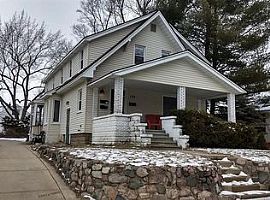 133 Terry Ave, Rochester, MI 48307