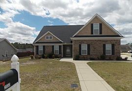 2553 Hunting Bow Dr, Hope Mills, Nc 28348 5 Beds 3 Baths