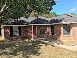 420 Forest Park Dr, Montgomery, AL 36109