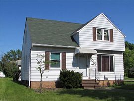 5081 Catherine St, Maple Heights, Oh 44137 4 Beds 1 Bath
