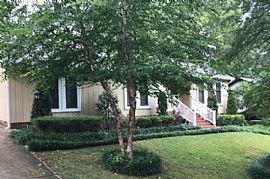 313 White Oak Dr, Cary, Nc 27513 Rent $850 and DEP $850