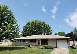 2339 Lincoln Dr, Lorain, OH 44052