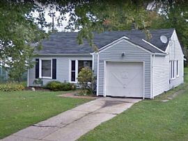 1331 Eastwood Ave, Mayfield Heights, OH 44124