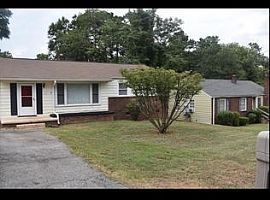 19 Gurley Ave, Greenville, SC 29605