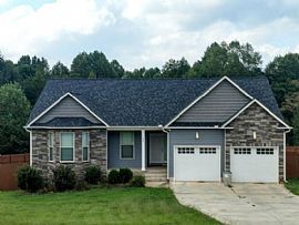 188 Summer Lady Ln, Boiling Springs, SC 29316