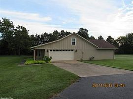 3040 Lakeview Acres Rd, Conway, AR 72032