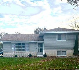 4302 Swaffield Rd South Euclid, OH 44121
