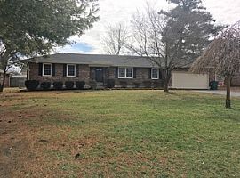 2118 Grider Pond Rd, Bowling Green, KY 42104