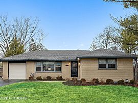 1124 Camille Ave, Deerfield, IL 60015