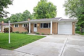 126 S Dwyer Ave, Arlington Heights, IL 60005