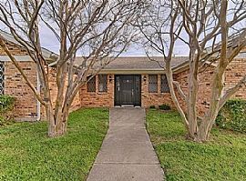 6538 Spring River Ln, Fort Worth, TX 76180