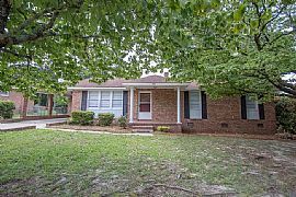 2204 Weiss Dr, Columbia, SC 29209