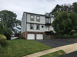 154 Woodbine Dr, Cranberry Township, PA 16066