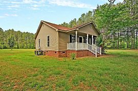 7050 Old State Rd, Holly Hill, SC 29059