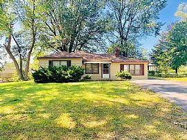 4436 S Cottage Ave, Independence, MO 64055