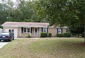 105 Dilworth Rd, Wilmington, Nc 28411 For $800/m DepoSIT $800