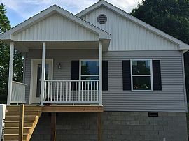212 6th St, Beckley, WV 25801