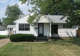 1046 W 30th St, Lorain, Oh 44052 For $600/m DepoSIT $600